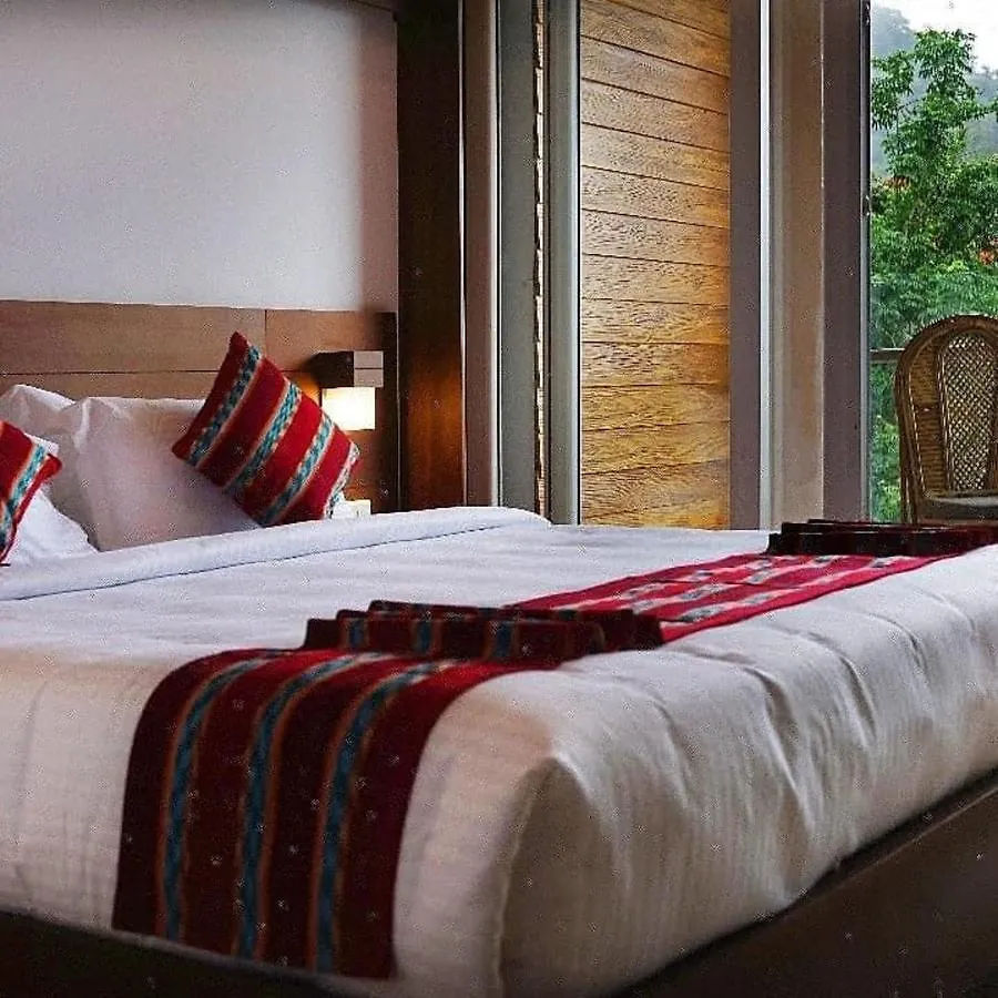 Trivers Resort Munnar Hotell
