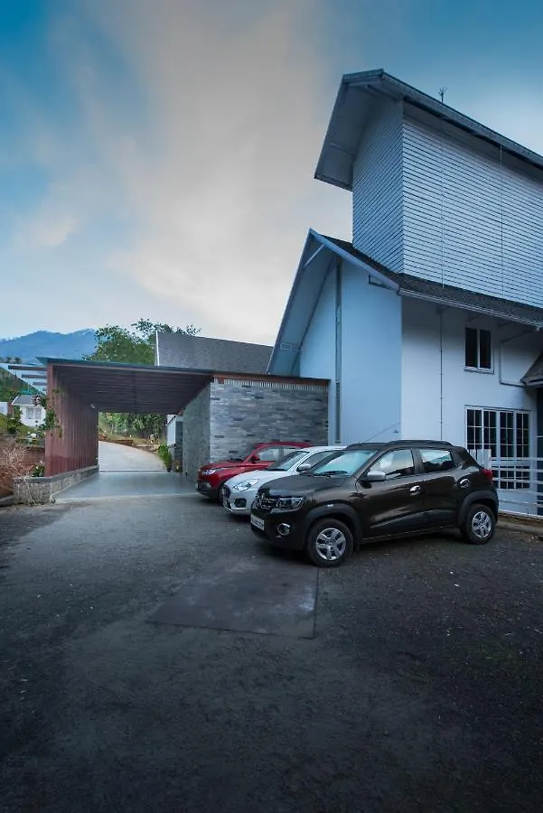 **** Hotel Trivers Resort Munnar India